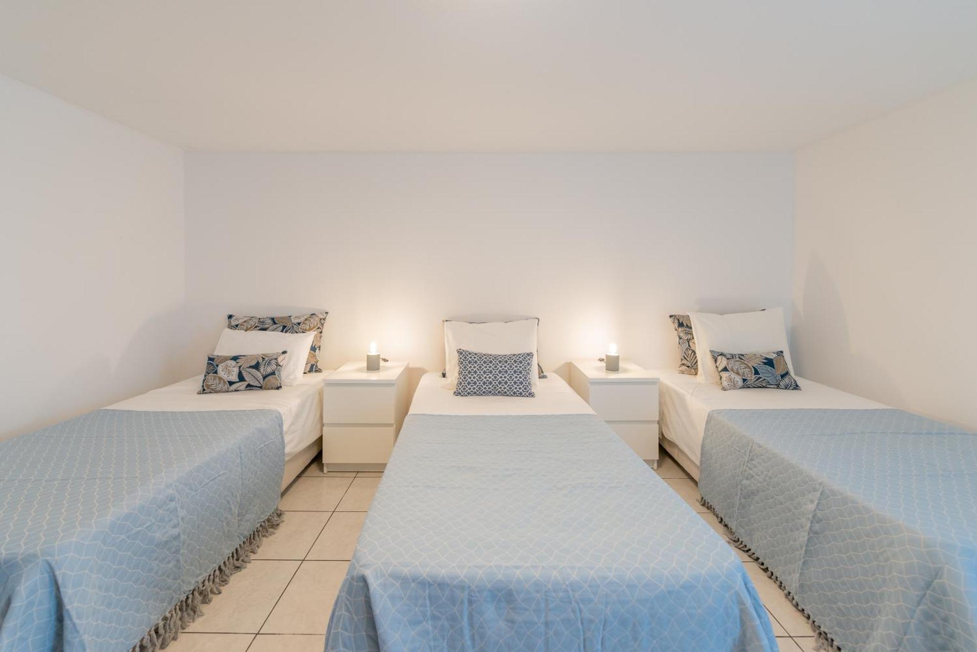 Prainha Apartments Sao Roque do Pico Bilik gambar